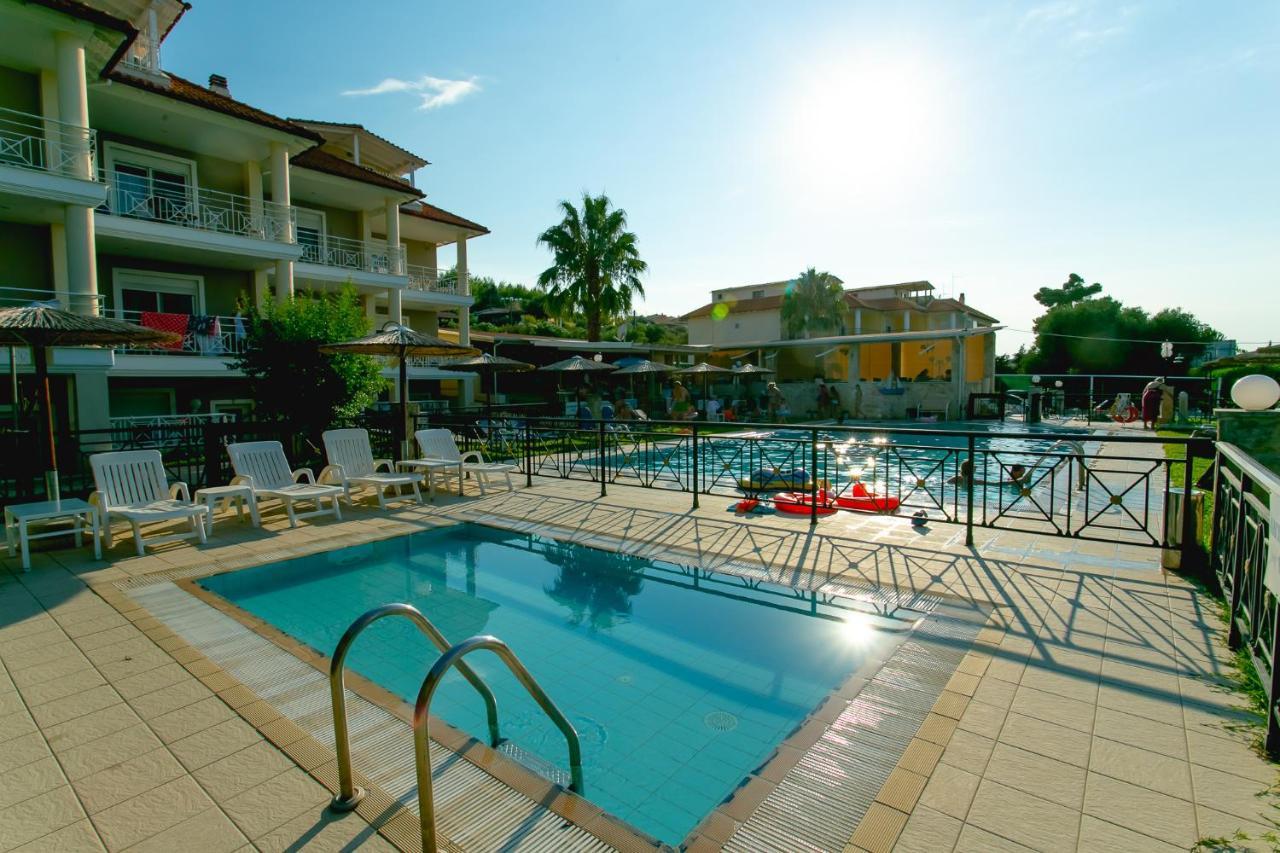 Golden Residence Family Resort Пефкохори Экстерьер фото
